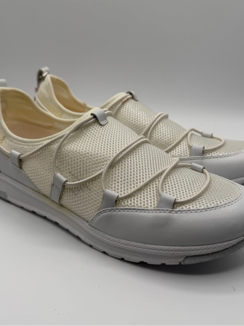 Foot Petals Mesh Slip On Sneakers Womens 8.5 White Bungee Comfort Walking